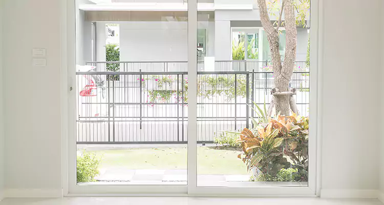 Balcony Screen Door Repair in Richmond, CA