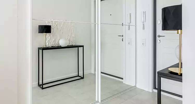 Mirrored Bifold Closet Doors Repair in Richmond, CA