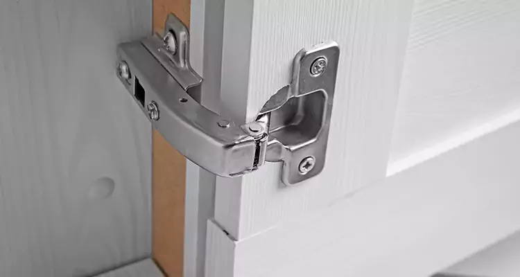 Shower Door Hinge Replacement in Richmond, CA