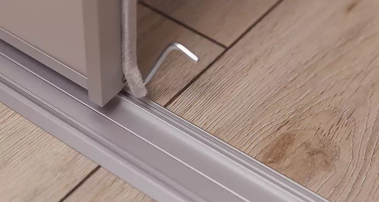 Squeaky Sliding Door Repair in Richmond, CA