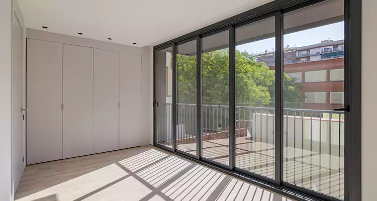 Fix Sliding Screen Door Track in Richmond, CA